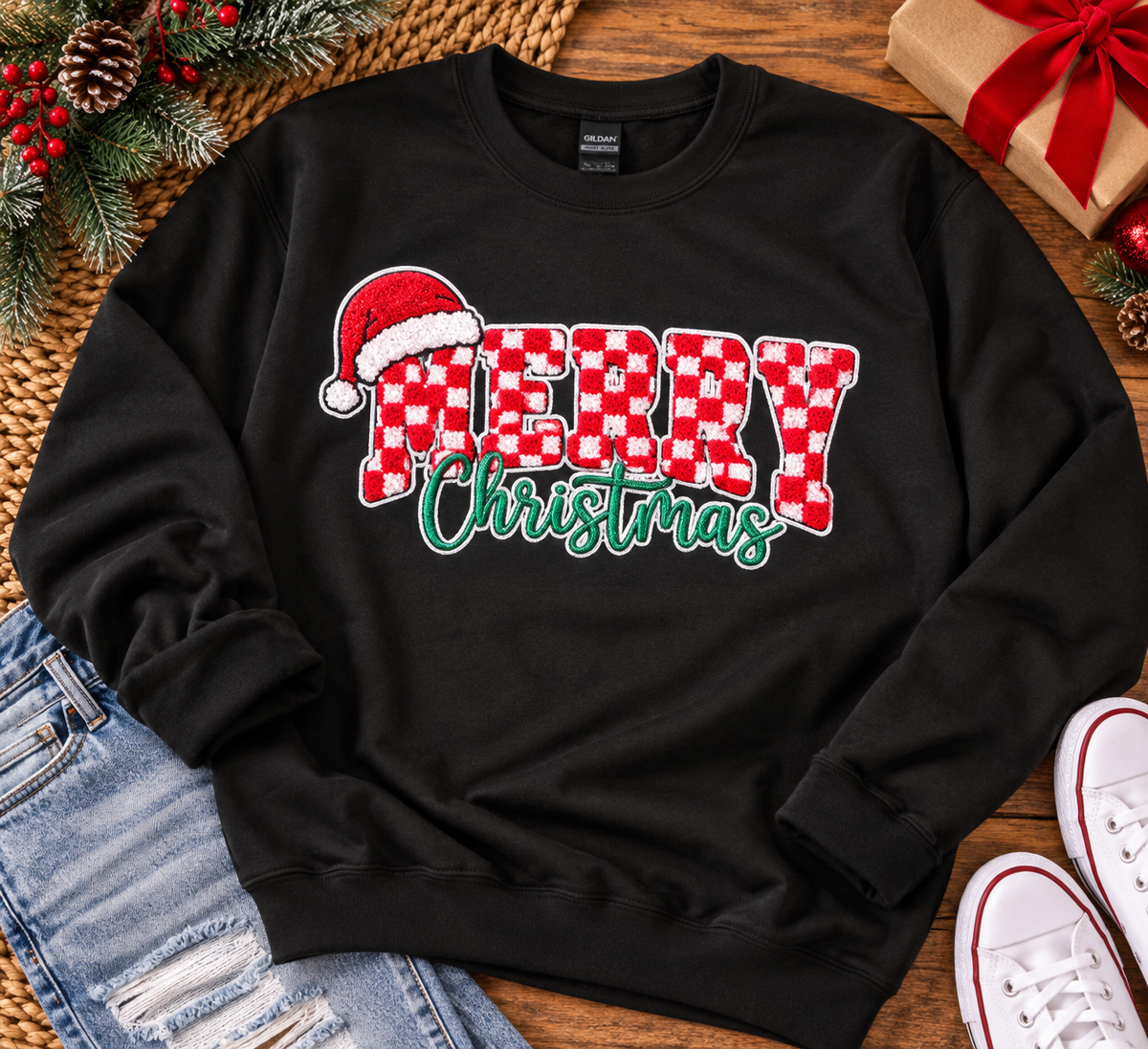 🎄❤️ Merry Christmas Checkered Cropped Sweatshirt – Black